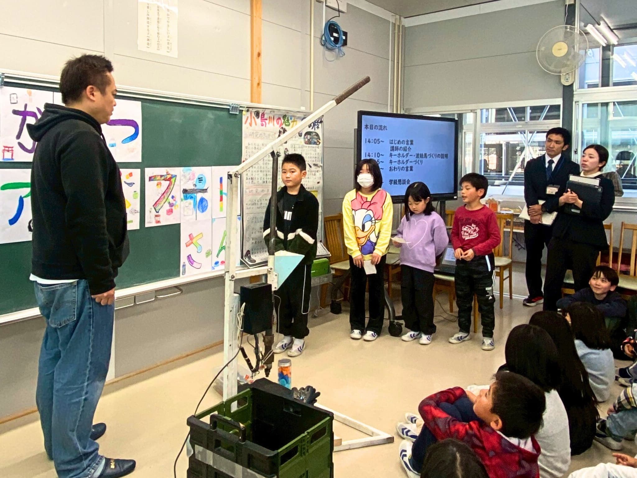 長崎市立小島小学校での集合写真