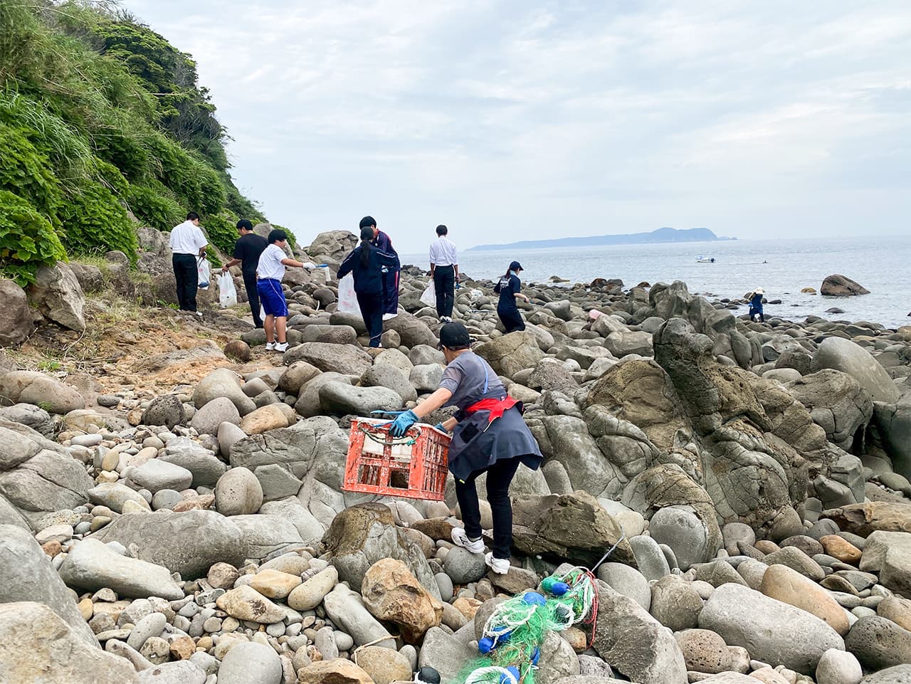 馬渡島の漂着ゴミ