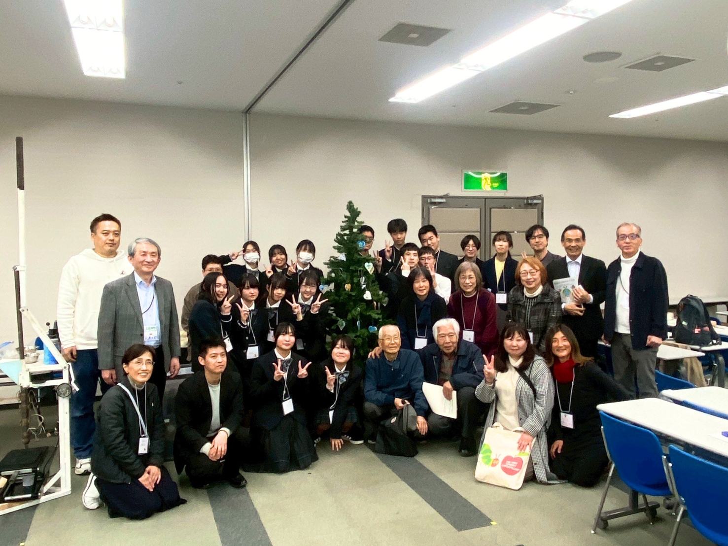 福岡・宗像での環境保全活動団体交流会で講演する様子