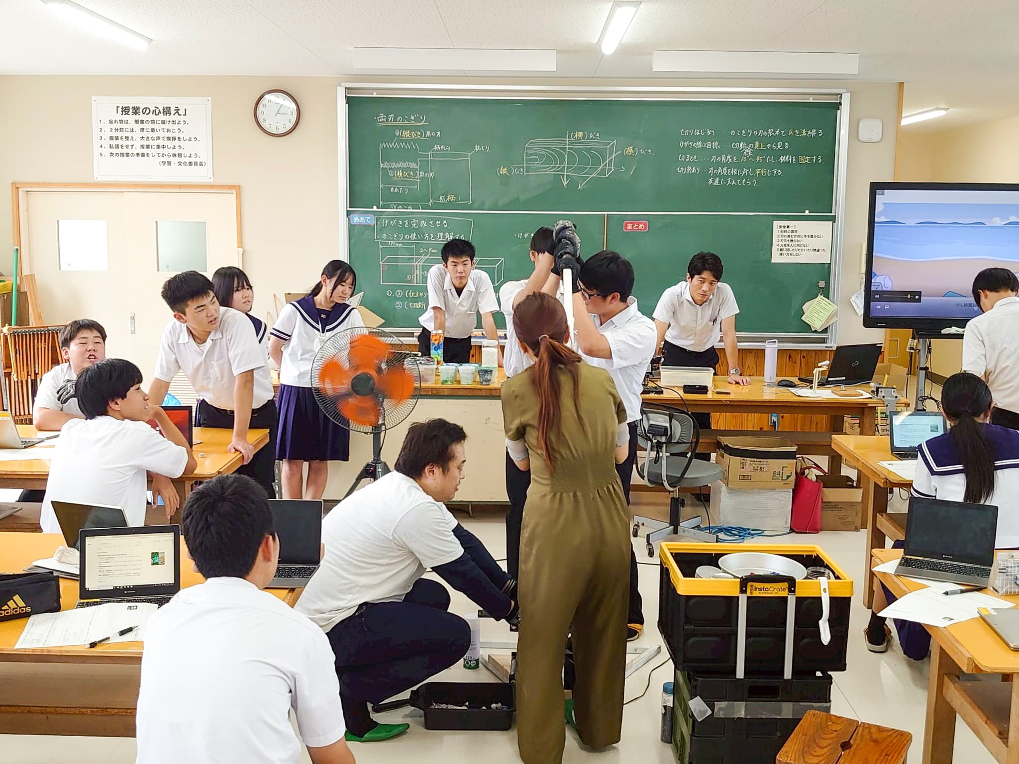 船の金型を使ったペットボトルキャップのキーホルダーづくり