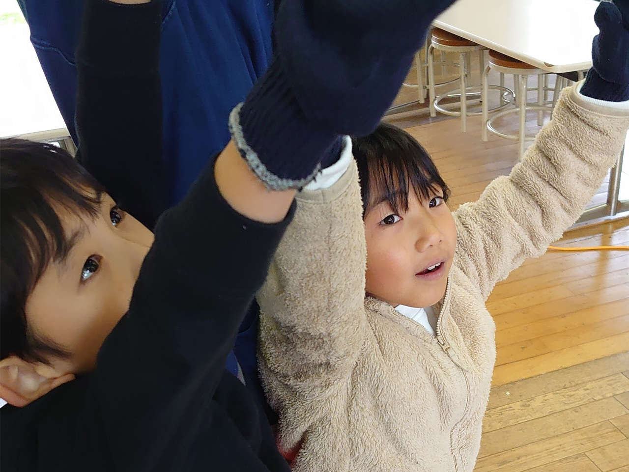 呼子小学校3年生 ペットボトルキャップ アップサイクル