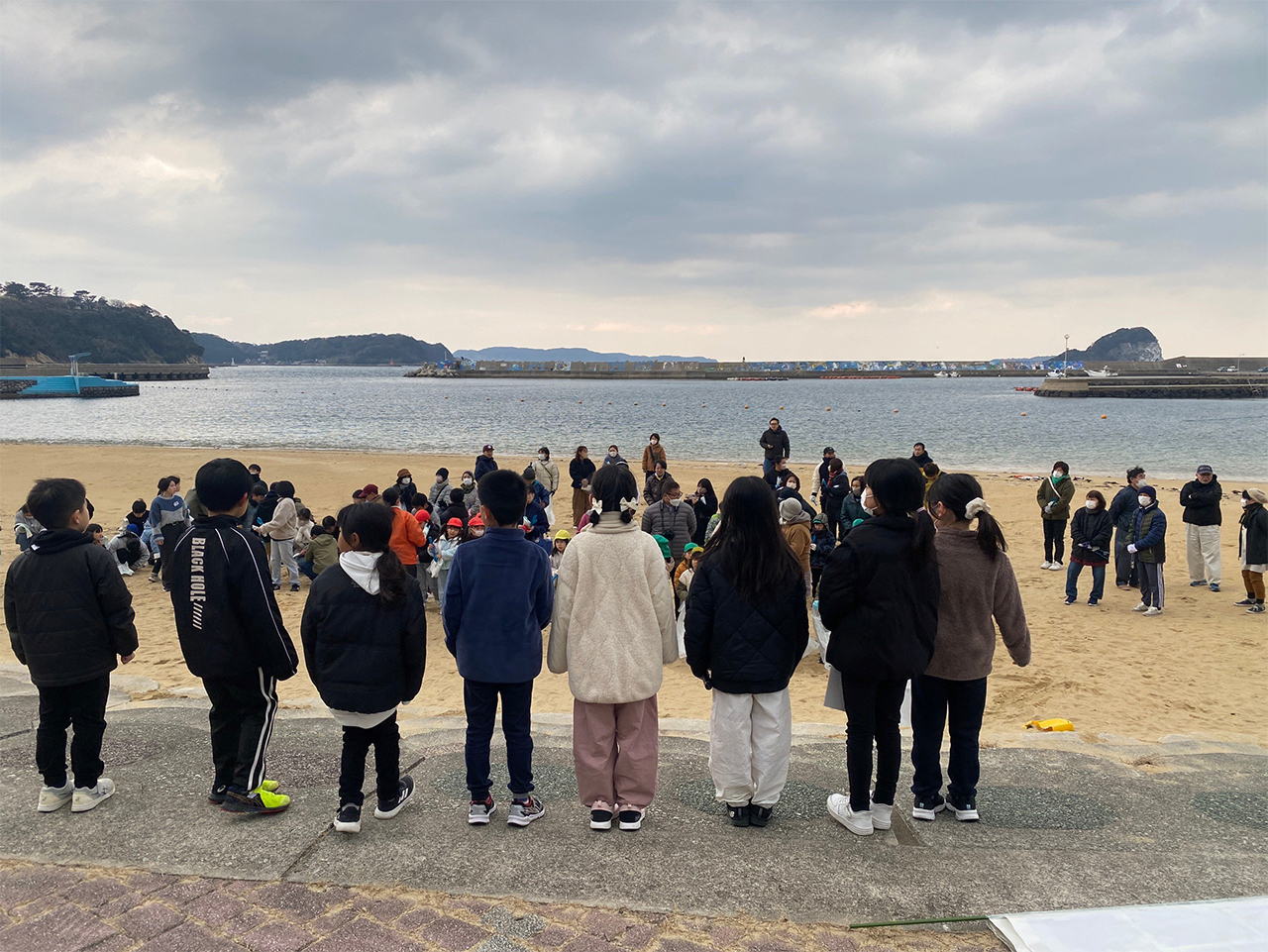 呼子小学校ビーチクリーン